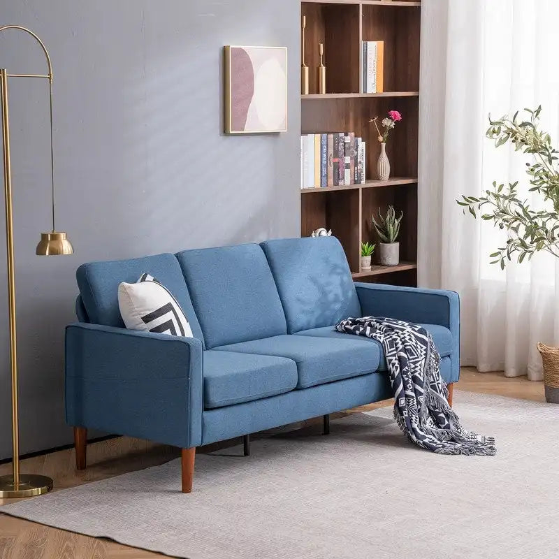 Divano a tre posti senza chaise longue con struttura in legno massiccio