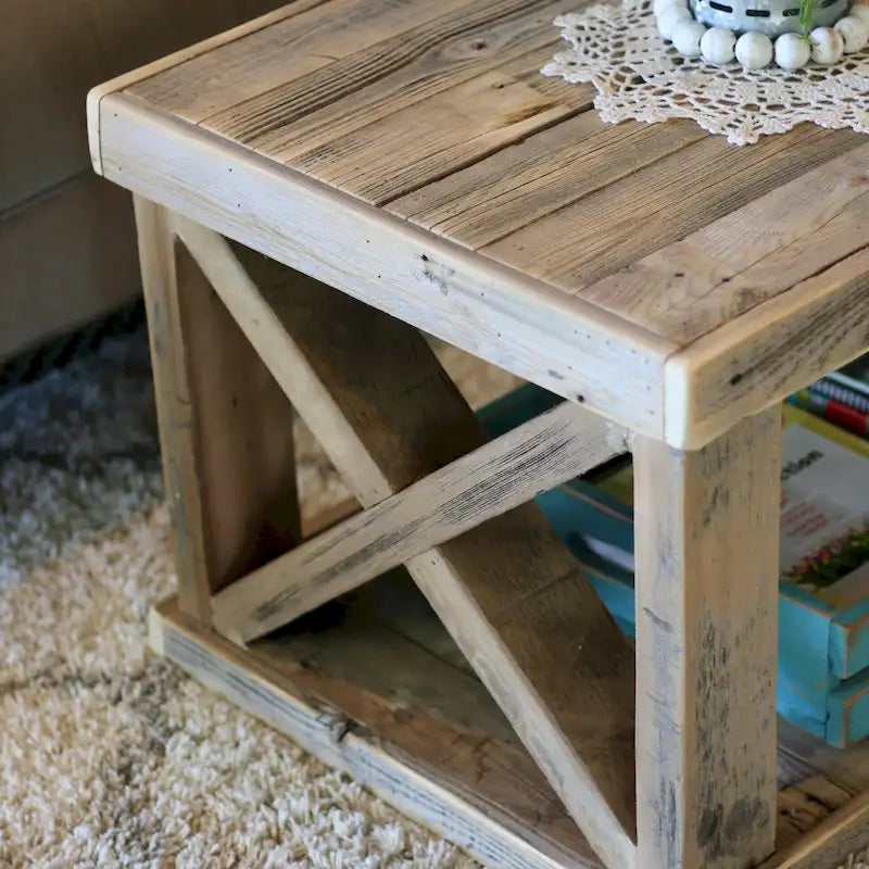 Table basse à pieds croisés en bois