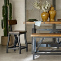 Tabouret de comptoir Lancaster avec dossier par INK+IVY