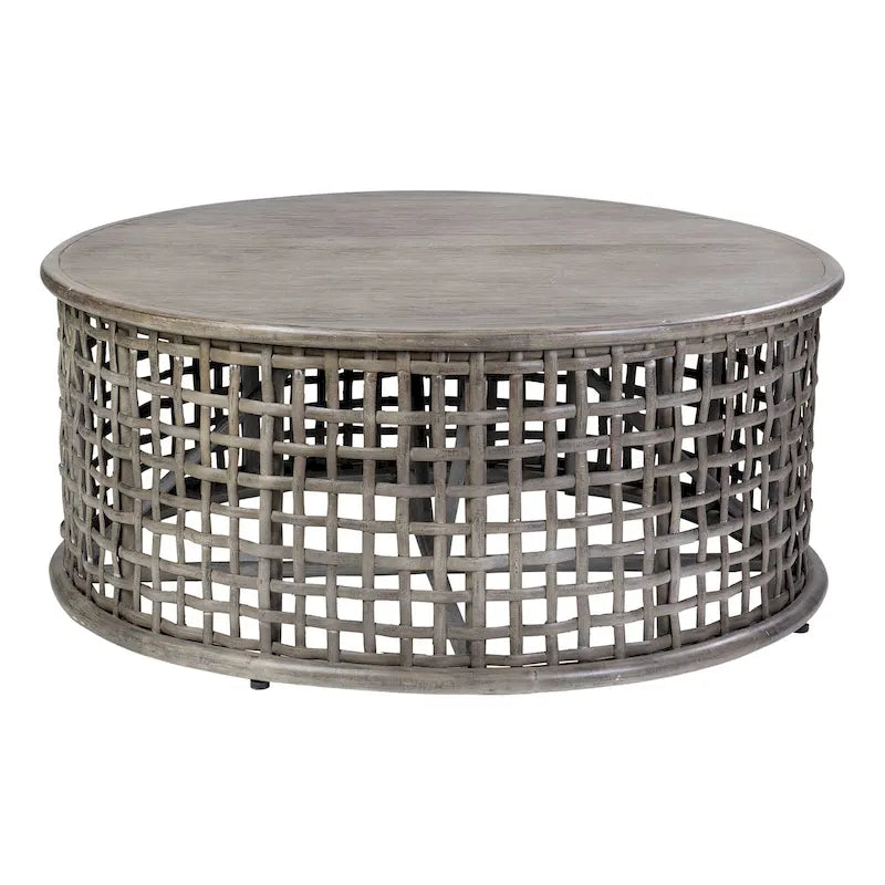 Tavolino da caffè rotondo in legno massello grigio e rattan di East at Main