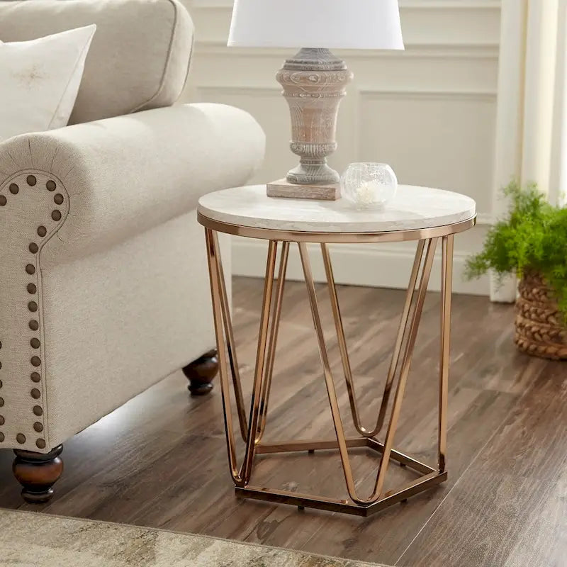 Tavolino Rotondo Moderno in Finto Marmo Henderson SEI Furniture con Base Geometrica Dorata