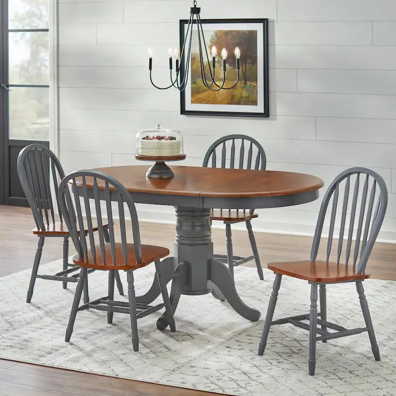 Sedie da pranzo Simple Living Carolina in legno massello con schienale a fusi (set da 2)
