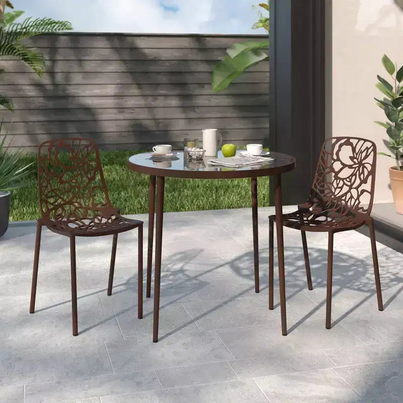 LeisureMod Devon Set da pranzo da esterno in alluminio a 3 pezzi con tavolo con piano in vetro temperato e 2 sedie impilabili con design floreale