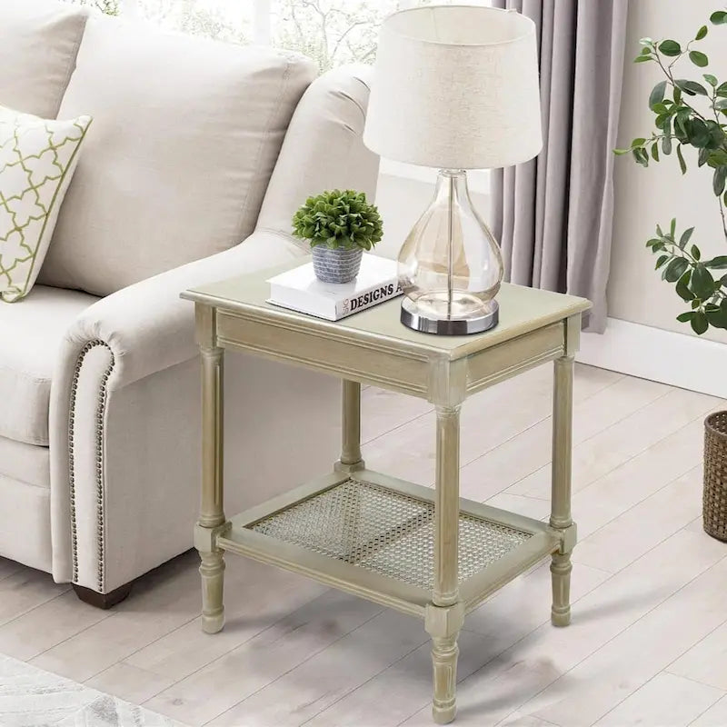 Tavolino in crema Copper Grove Reine con ripiano in rattan