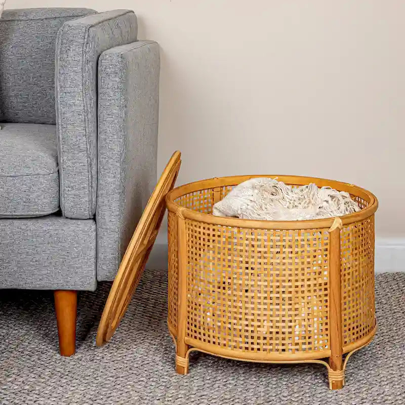 Tavolino d'appoggio in bambù e rattan