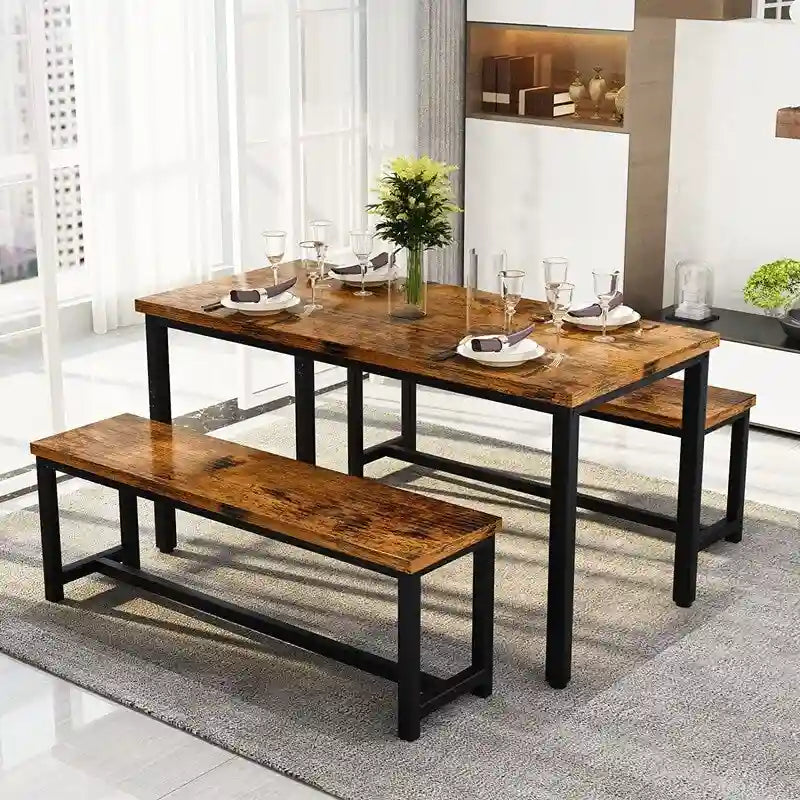 Affascinante set da pranzo in stile semplice con un tavolo e due panche, con piedini, per cucina, sala da pranzo